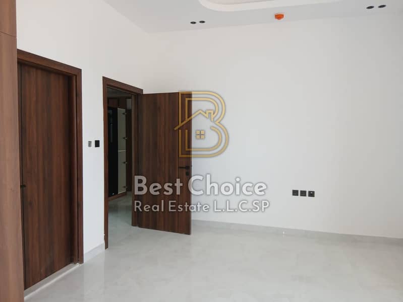24 f409be06-14fc-4800-90d1-7f75b416bffe. jpg