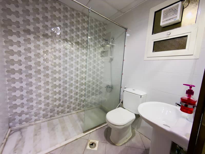 10 72f0cddf-7c82-4bd5-b602-1bf0ca230031. jpg