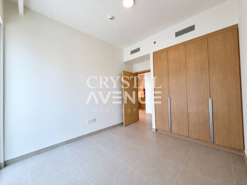 3 Apartment interior with marina view-8. png