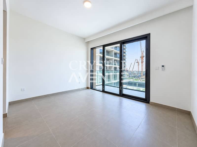 9 Bright marina-view apartment interior-10. png