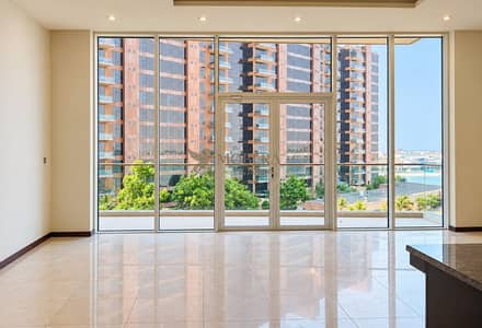 3 Bedroom Flat for Rent in Palm Jumeirah, Dubai - 3BR + MAID ROOM| ROAD VIEW| PRIVATE BEACH ACCESS | 3 Bedroom Flat for Rent in Palm Jumeirah, Dubai - 3BR + MAID ROOM| ROAD VIEW| PRIVATE BEACH ACCESS |