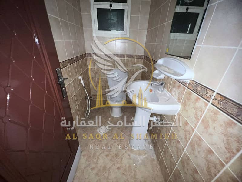 14 ghrftyn-wsala-for-rent-2-bedroom-alqlyah-alsharqa-property-02. jpg