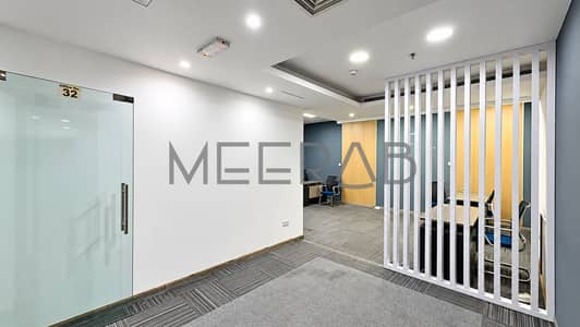 阿尔科兹， 迪拜 写字楼待租 - Modern Office Corridor with Glass Entrance. png