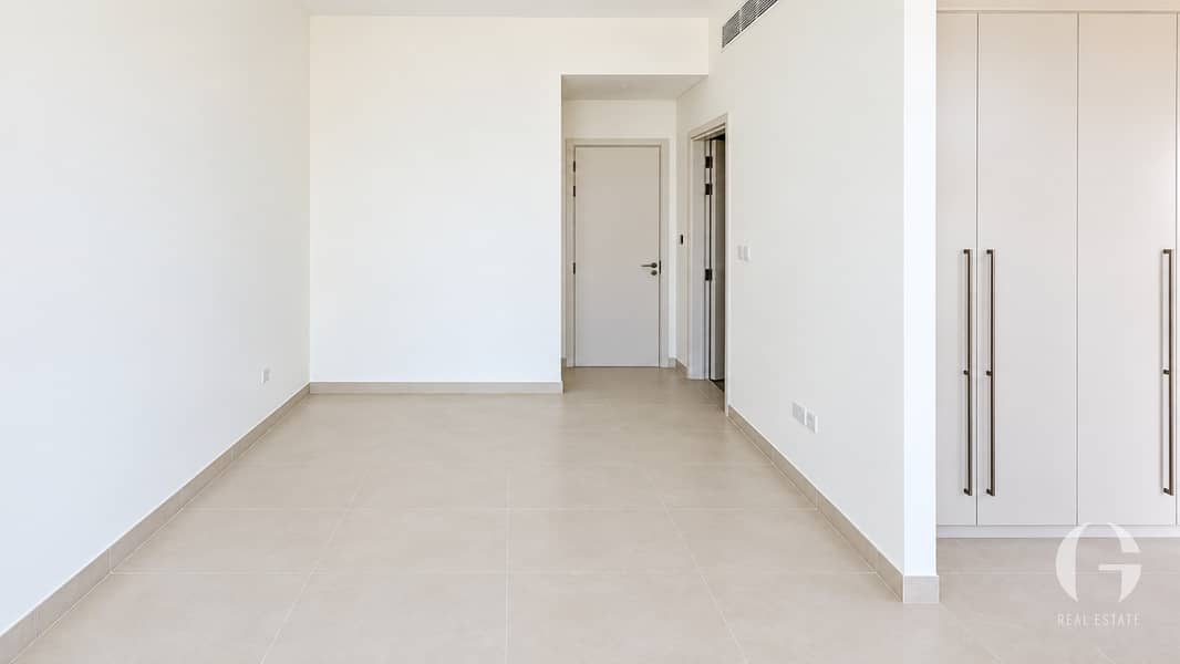 9 Image 9