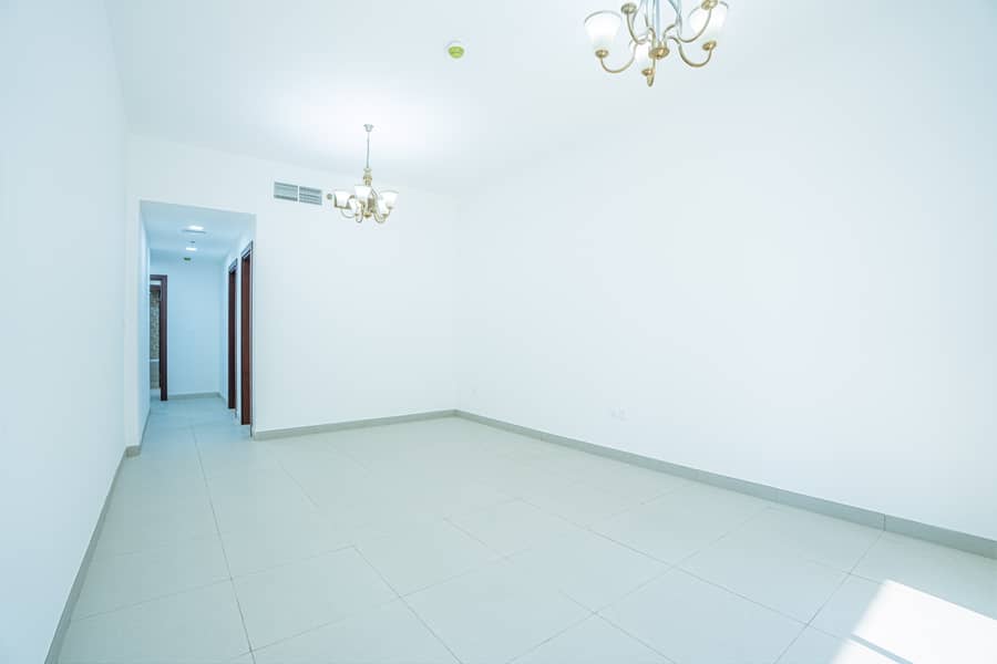 6 LIVINGROOM 1.2. jpg