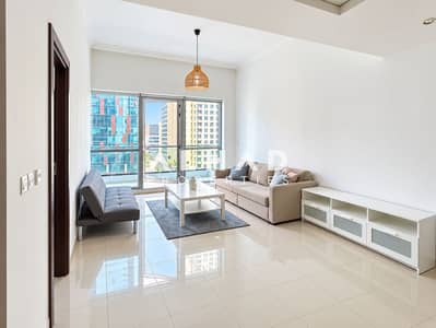 1 Спальня Апартамент в аренду в Дубай Марина, Дубай - Modern Scandinavian Living Room with City Views. png
