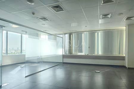 Office for Rent in Business Bay, Dubai - Ready office | Partitioned | Business Bay