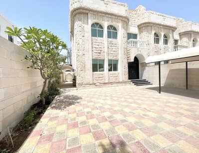 5 Slaapkamers Villa te Huur in Al Rawdah, Abu Dhabi - IMG_4155. jpg 5 Slaapkamers Villa te Huur in Al Rawdah, Abu Dhabi - IMG_4155. jpg