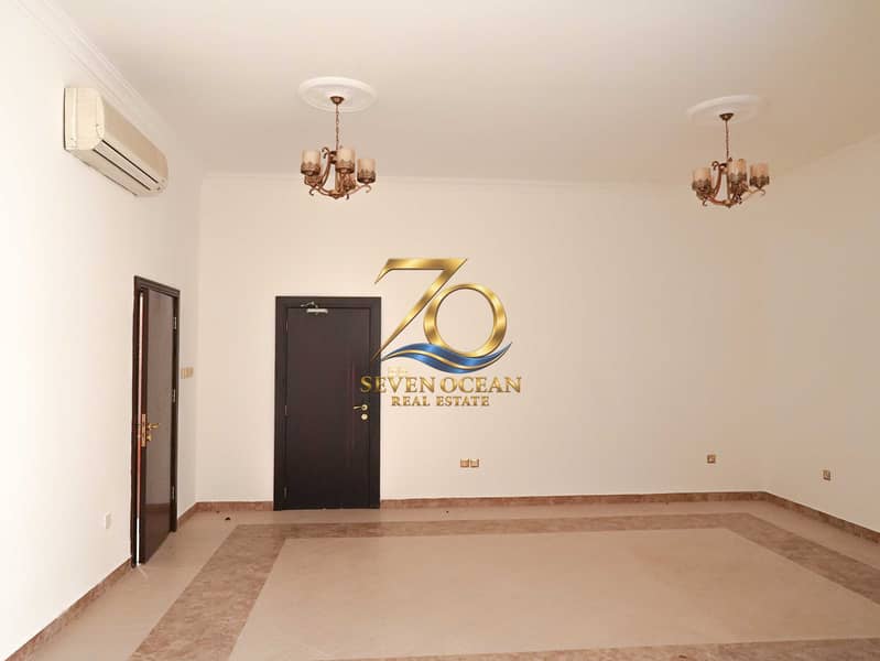 33 B12. jpg