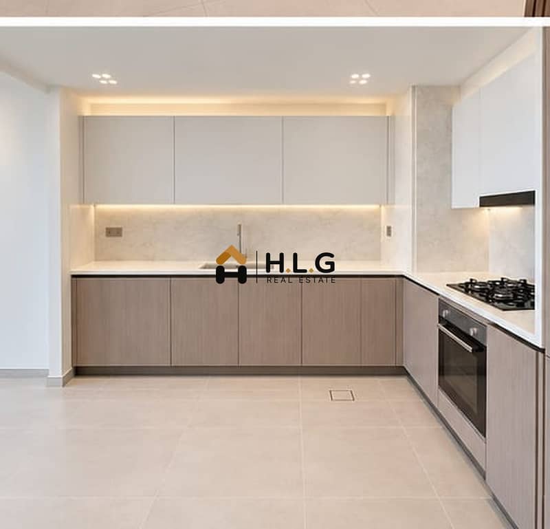 7 05_kitchen_wide_HD. jpg