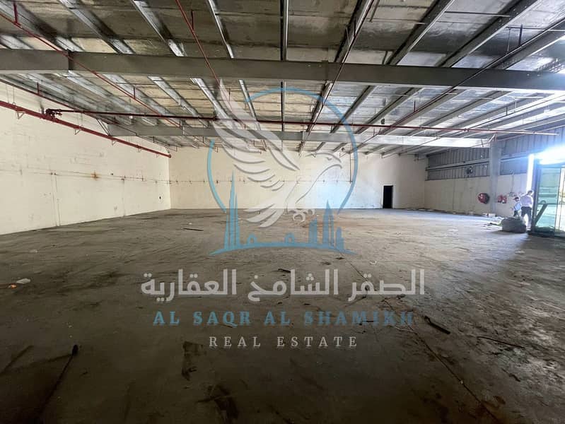 2 مستودع-للا-يجار-الصناعيه-11-الشارقه-صورة-العقار-aq-0001-03. jpg