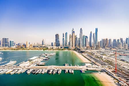 3 Bedroom Apartment for Sale in Dubai Harbour, Dubai - Luxury 3BR + Maid | Sea Views | Emaar Beachfront