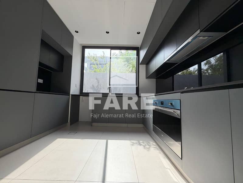 23 1000005704. jpg