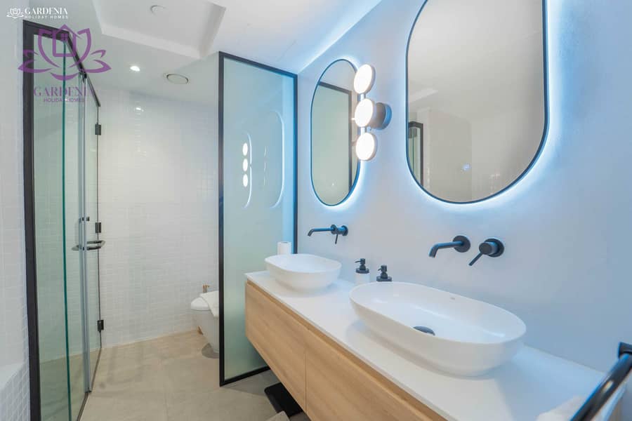6 Bath 1 1. jpg