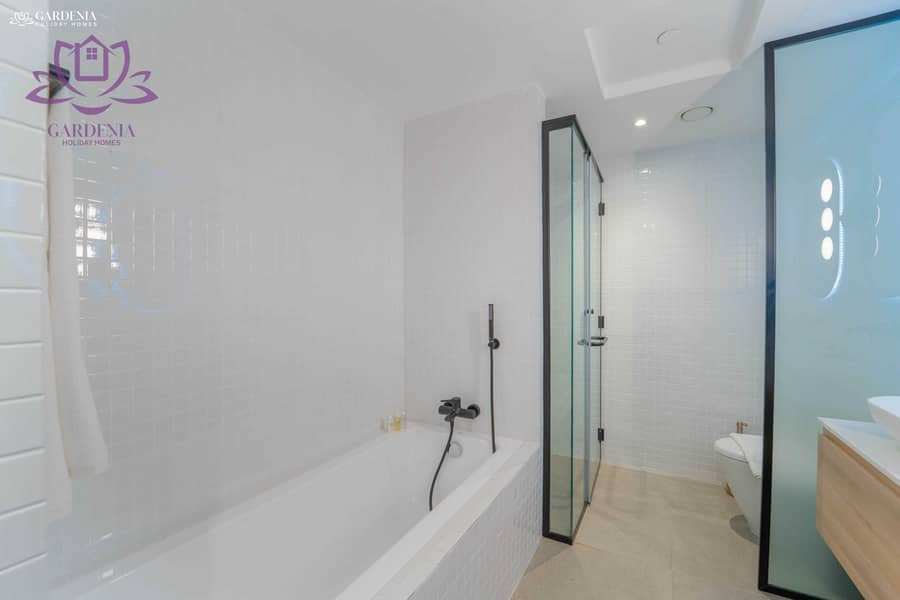 7 Bath 1 2. jpg