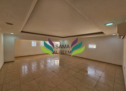 Villa for Rent in Umm Suqeim, Dubai - WhatsApp Image 2026-10-06 at 5.40. 35 PM. jpeg Villa for Rent in Umm Suqeim, Dubai - WhatsApp Image 2026-10-06 at 5.40. 35 PM. jpeg