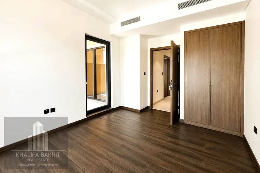 7 0019 (1). webp
