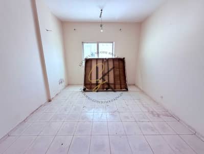 شقة 1 غرفة نوم للايجار في تجارية مويلح، الشارقة - IMG_3796. jpg