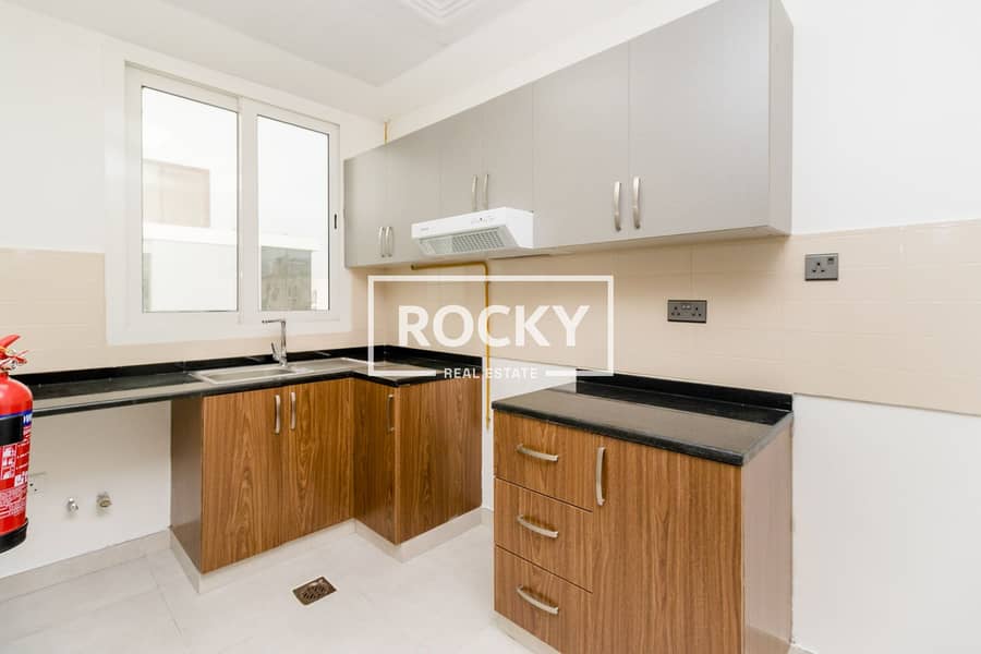 4 Rocky Real Estate - Al warqa 1 - Sami Al Reyami Building - Apartment (4 of 17). JPG
