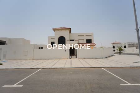 6 Slaapkamers Villa te Huur in Al Shamkha, Abu Dhabi - Villa in Al Shamkha,Al Reeman 2,Fay Al Reeman 1, 6 slaapkamers, 300000 AED - 16776245 6 Slaapkamers Villa te Huur in Al Shamkha, Abu Dhabi - Villa in Al Shamkha,Al Reeman 2,Fay Al Reeman 1, 6 slaapkamers, 300000 AED - 16776245