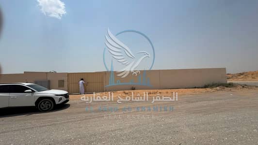 Mixed Use Land para en Alquiler en Al Sajaa Industrial, Sharjah - hwth-for-rent-2-bedroom-alsjah-alsharqa-property-aq-0001-01. jpg