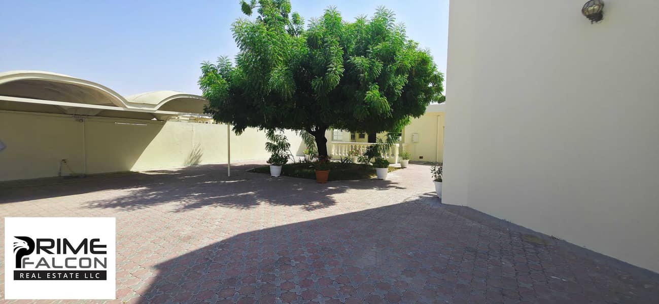 7 Garden 4. jpg