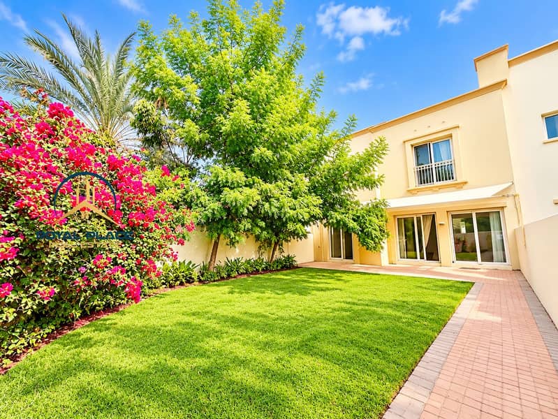 Bright Bougainvillea Townhouse Garden. png Bright Bougainvillea Townhouse Garden. png