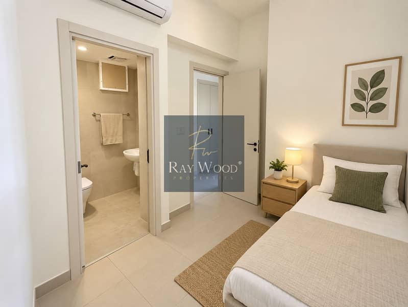 15 Minimalist Bedroom with Ensuite Bathroom. png