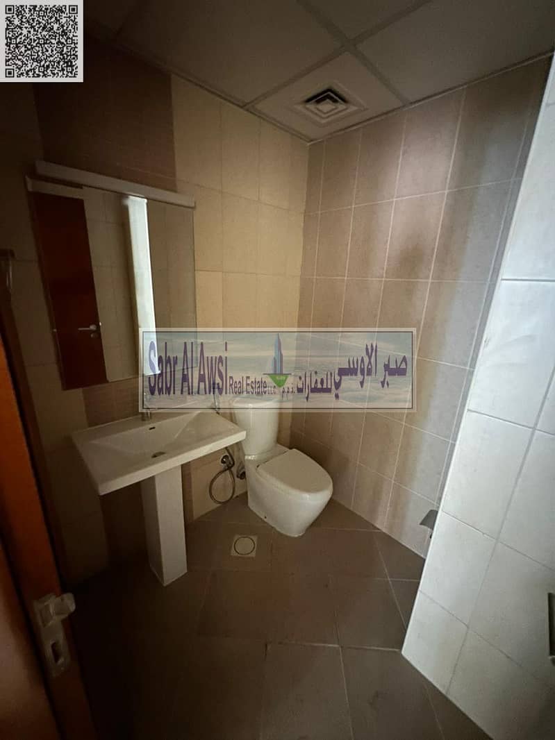 12 WhatsApp_Image_2026-10-07_at_5.33. 38_PM_watermarked. jpg