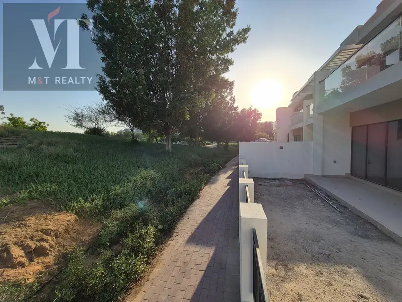 Huge Corner Plot|Single Row on Park|Vacant