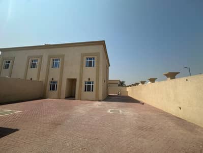 فیلا 5 غرف نوم للايجار في القوز الشارقة، الشارقة - IMG-20261007-WA0220. jpg فیلا 5 غرف نوم للايجار في القوز الشارقة، الشارقة - IMG-20261007-WA0220. jpg