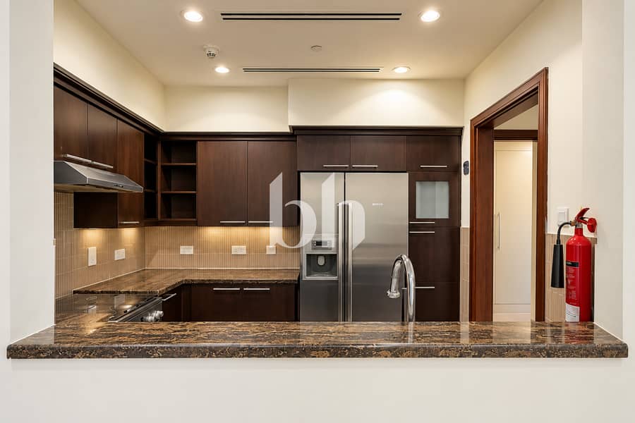 11 Naturallylitarchitecturalinterior 9
