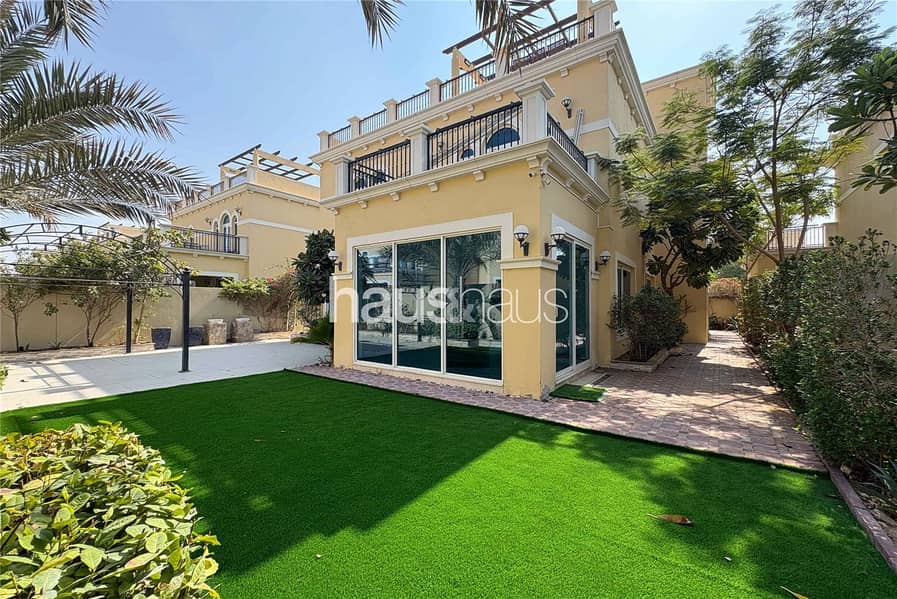 Villa in Jumeirah Park,District 9, 4 schlafzimmer, 8100000 AED - 16228450 Villa in Jumeirah Park,District 9, 4 schlafzimmer, 8100000 AED - 16228450