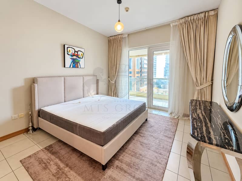 13 Modern Minimalist Bedroom with City Views. png