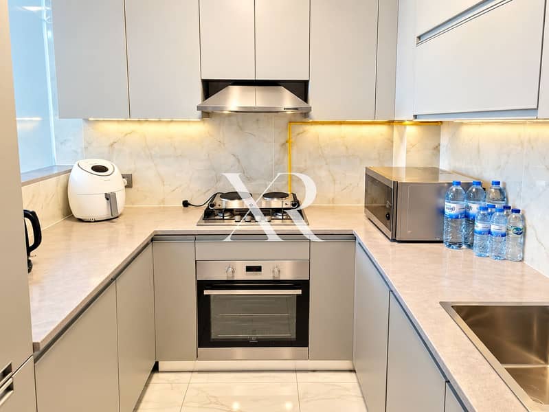 3 Bright Modern U-Shaped Kitchen. png