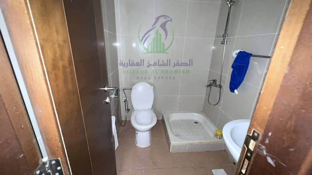 25 apartment-for-rent-4-bedroom-almmzr-alsharqh-bathroom-11. jpg