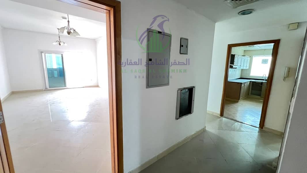9 apartment-for-rent-3-bedroom-altaawn-alsharqh-living-room-02. jpg