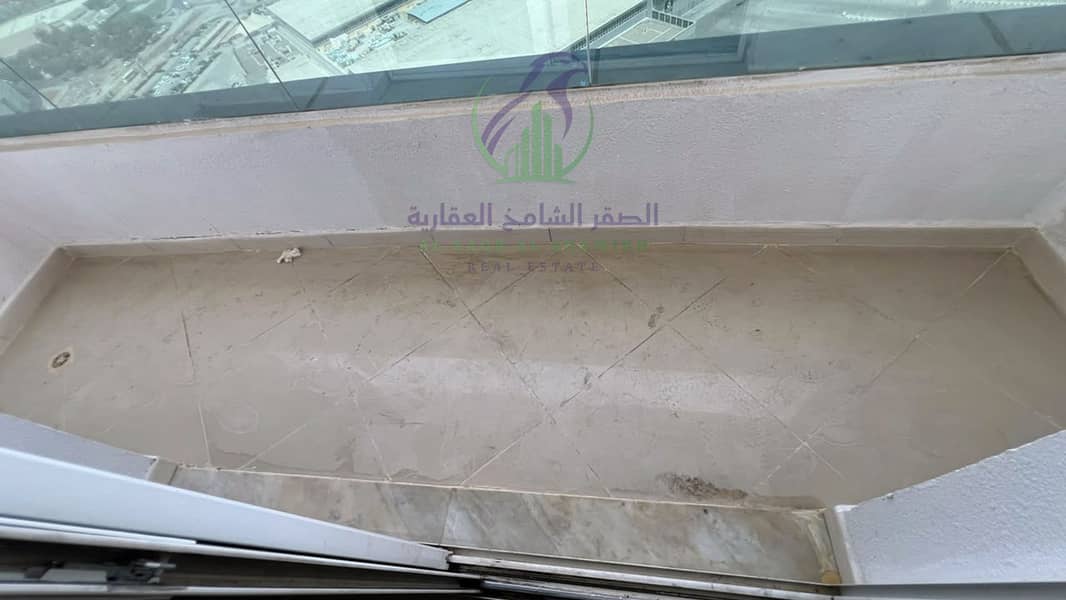 11 apartment-for-rent-3-bedroom-altaawn-alsharqh-balcony-08. jpg