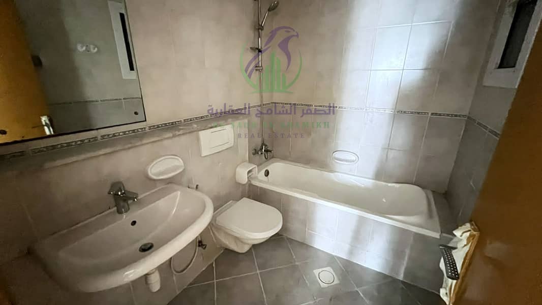 16 apartment-for-rent-3-bedroom-altaawn-alsharqh-bathroom-15. jpg