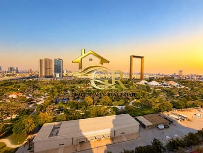 1 Slaapkamer Appartement te Huur in Al Kifaf, Dubai - Golden-Hour Park and City Skyline. png