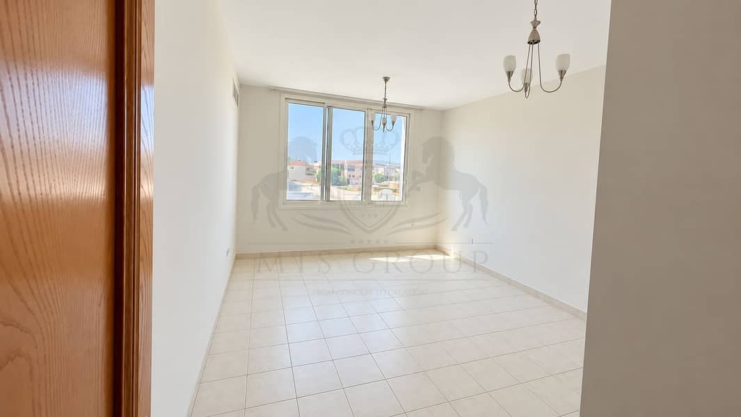 8 Bright Empty Room with Window View. png