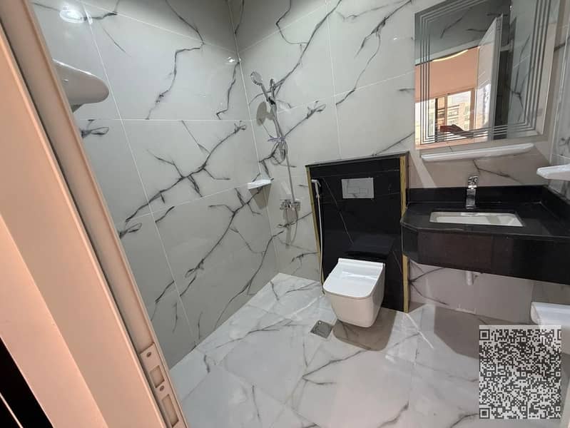 15 d2249ab0-e1f2-41a8-8a43-228a483a42a9. jpg