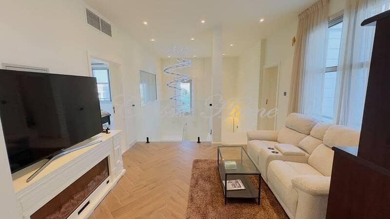 12 Upper floor 2. jpg