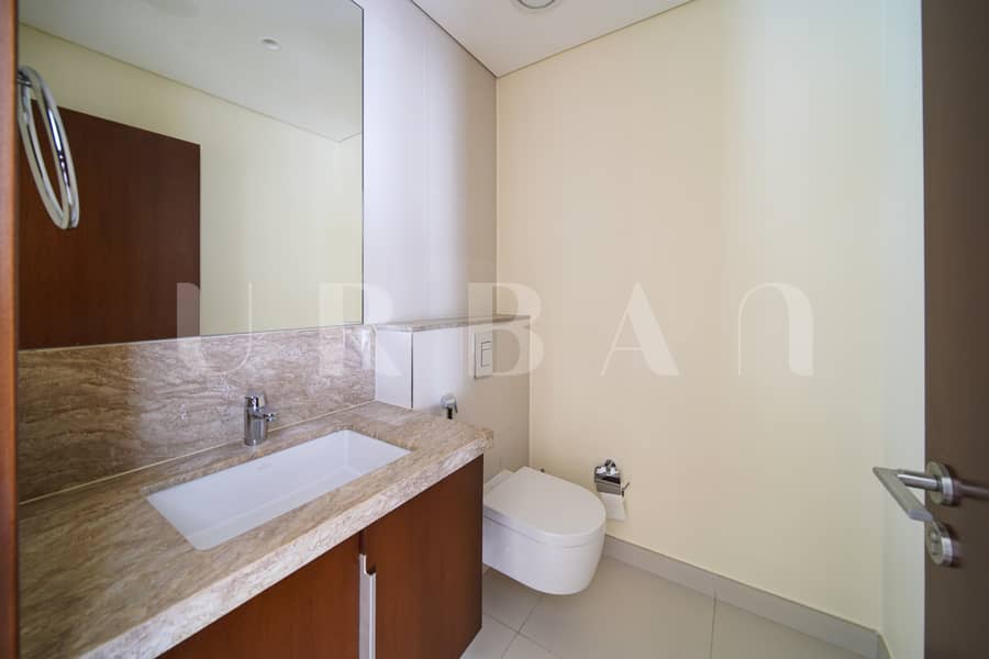 23 ADU00726. JPG