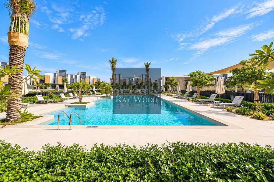 10 Luxury Modern Resort Pool Courtyard. png