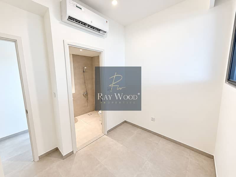 16 Minimalist Hallway with Modern Bathroom. png