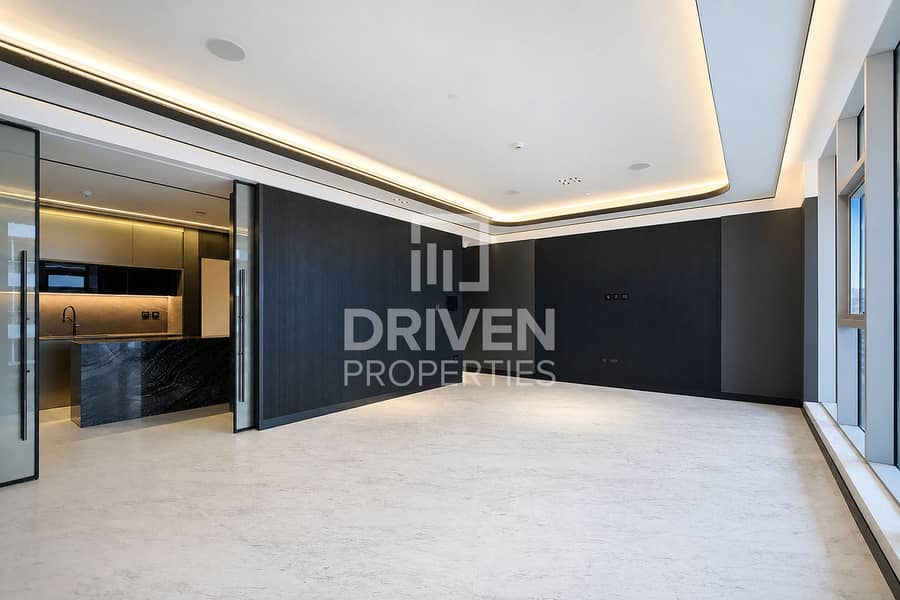 Canal View | Prime Location | Elegant Unit Canal View | Prime Location | Elegant Unit