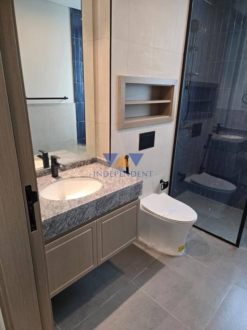 18 Bathroom downstairs. jpeg