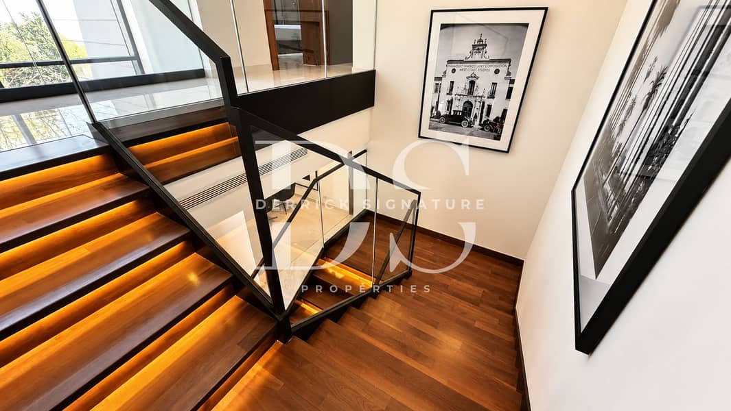 19 18 Stair Halfway. png