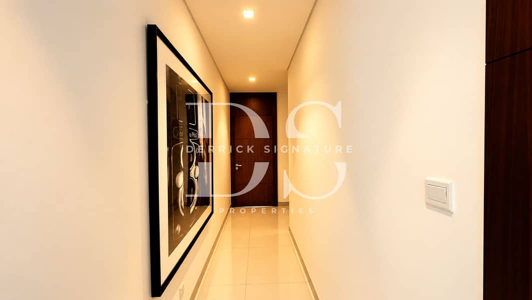 38 33B Corridor. png